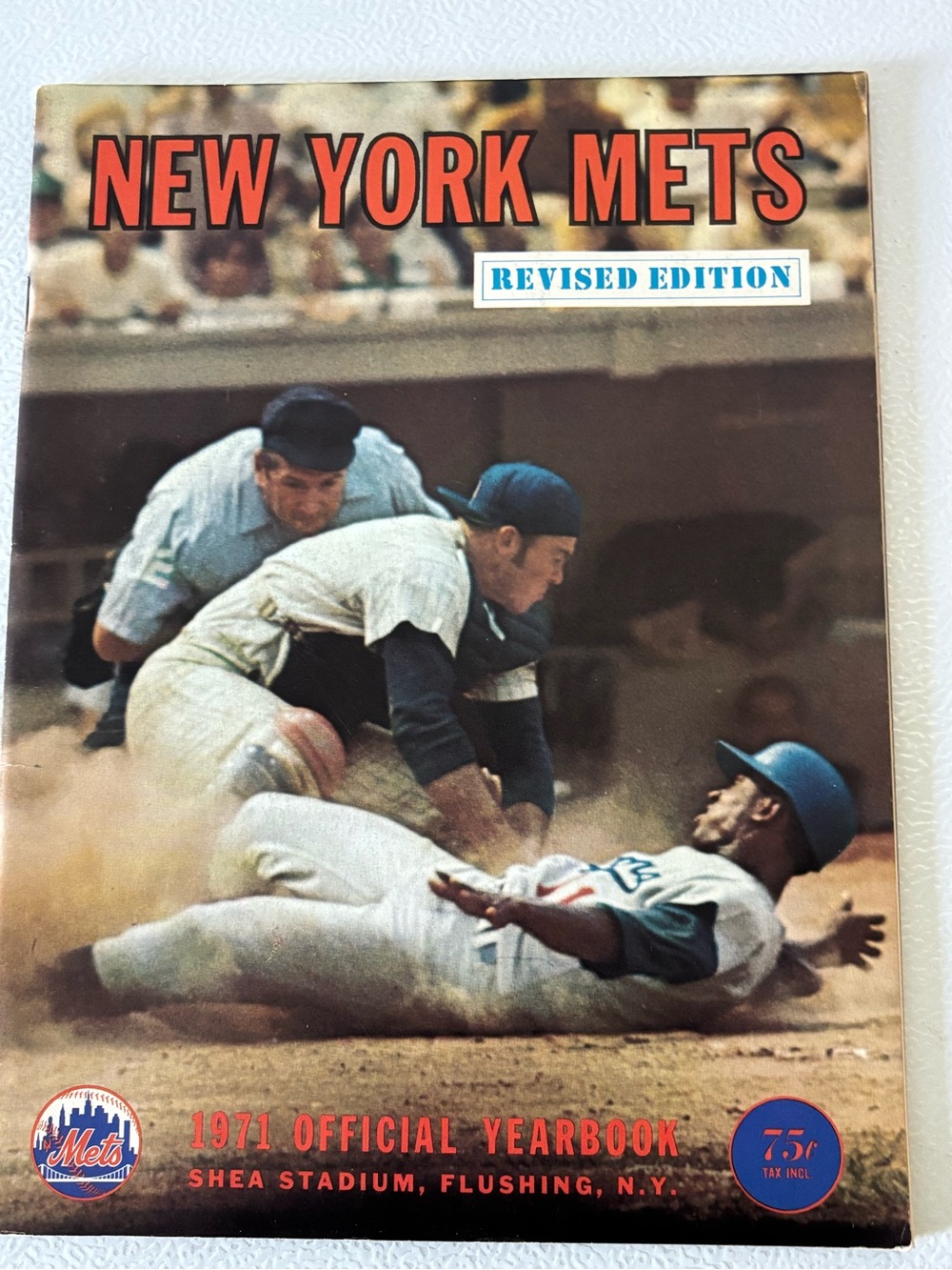 New York Mets 1971 Official Yearbook - Team Cover (White, Blue, Orange)
